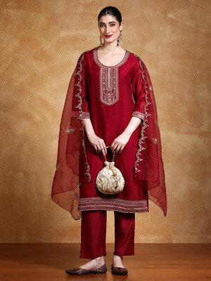 Varanga Women Kurta Pant Dupatta Set