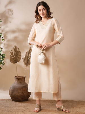 Globus Women Kurta Pant Set