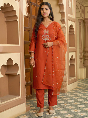 NAVLIK Women Kurta Pant Dupatta Set