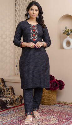 Auzanoor Collection Women Kurta Pant Set