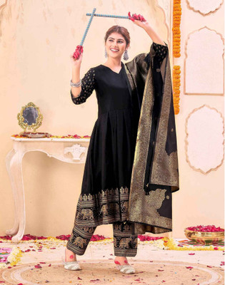 Skylee Women Kurta Pant Dupatta Set