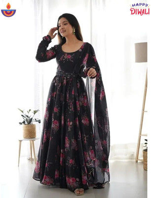 VSPCreation Women Kurta Dupatta Set