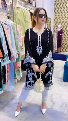snizvi Women Kurta Pyjama Set