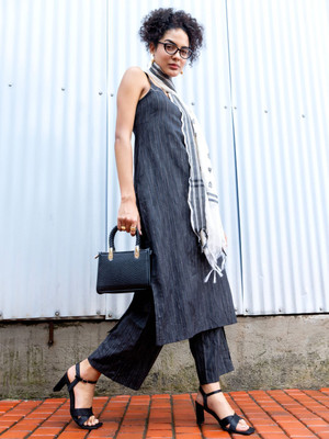 Globus Women Kurta Pant Dupatta Set