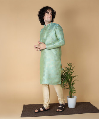 Namaskar Men Kurta Churidar Set