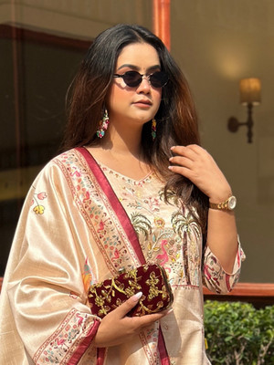 VredeVogel Women Kurta Pant Dupatta Set