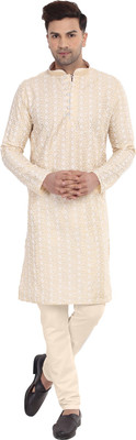 Larwa Men Kurta Pyjama Set