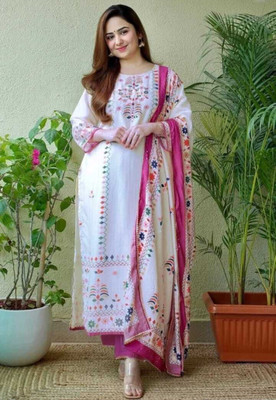 VADUKA Women Kurta Pant Dupatta Set