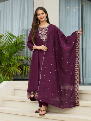 Love Of Fashion Women Kurti Pant Dupatta Set
