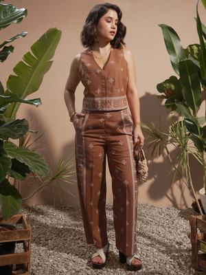 Vishudh Women Ethnic Top Pant Set