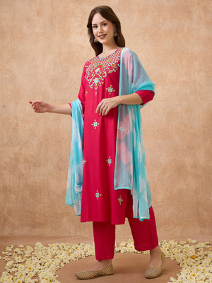 Globus Women Kurta Pant Dupatta Set