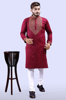 Tibra Collection Men Kurta Pyjama Set