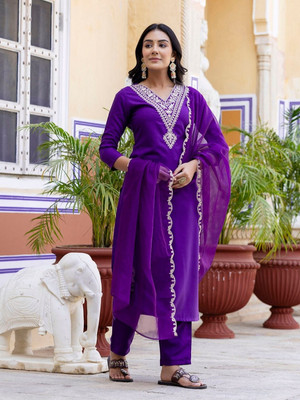 TRAHIMAM Women Kurti Pant Dupatta Set