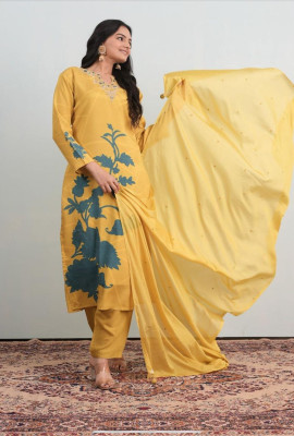 Varamya Women Kurta Salwar Dupatta Set