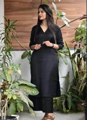 Uroos Women Kurta Pant Set