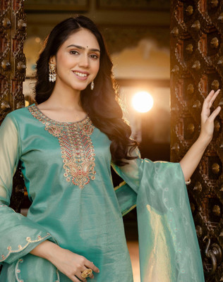 Tasrika Women Kurta Pant Dupatta Set