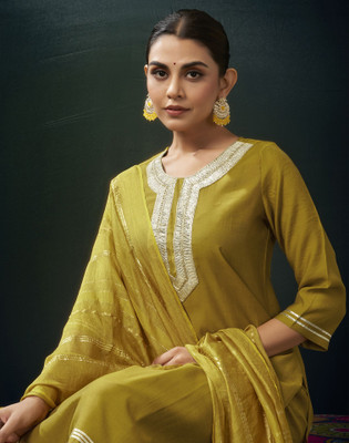 Skylee Women Kurta Pant Dupatta Set