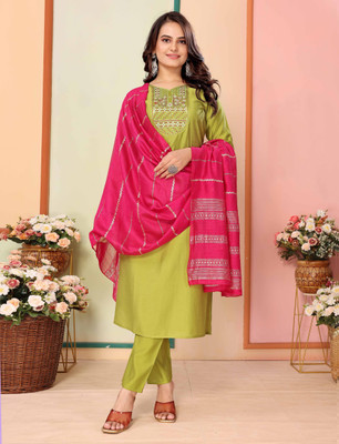 Karneshwar Creation Women Embroidered A-line Kurta(Green)