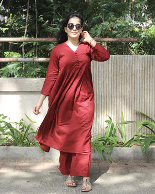 Yash Collections Women Kurti Pant Set