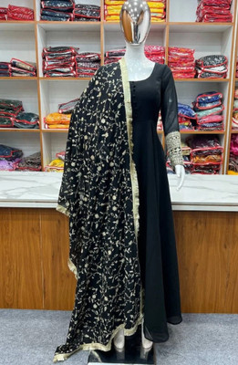 Lazzly Women Kurta Pant Dupatta Set