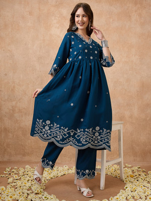 Globus Women Kurta Pant Set
