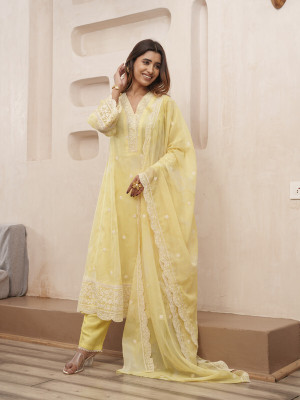 House of Pataudi Women Kurta Pant Dupatta Set