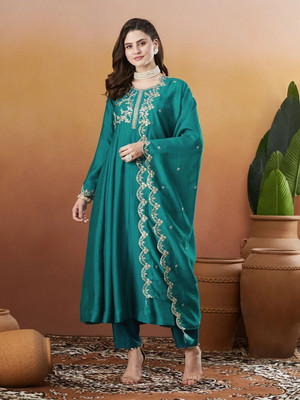 Colors of Earth Women Kurta Pant Dupatta Set