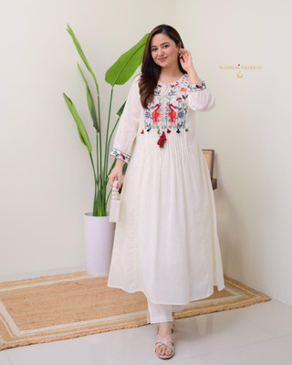 NAKSHKURTIS Women Kurta Pant Set