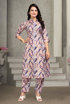 Aika Women Kurta Pant Set