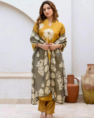 Tasrika Printed Kurta, Trouser/Pant & Dupatta Set