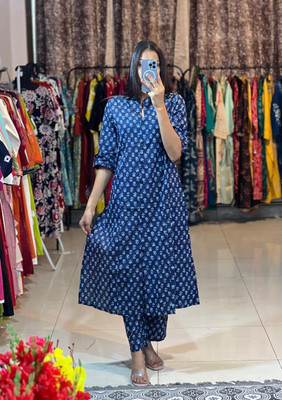 THE LADIES FASHION Women Kurta Pant Set