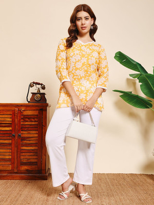 ATTIREGURU Women Floral Print, Printed, Embellished Straight Kurta(Yellow)