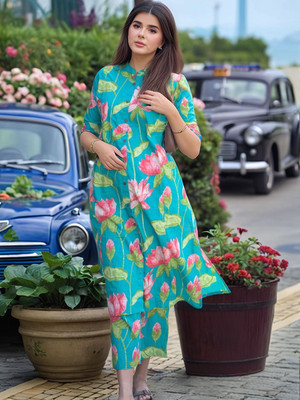 Gosriki Women Kurta Pant Set