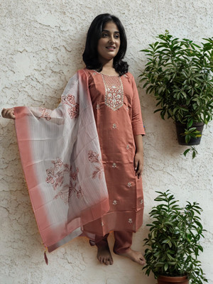 Sidhvi Collection Women Kurti Pant Dupatta Set