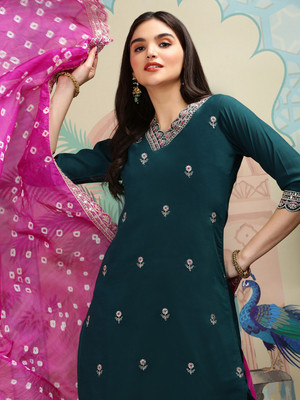 Ishin Women Kurta Palazzo Set