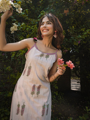 KIMAYRA Women Kurta Palazzo Set