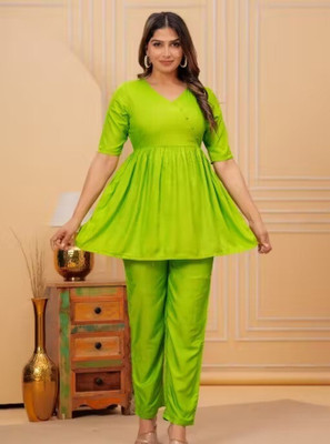 Vindyavasini Women Kurti Pant Set