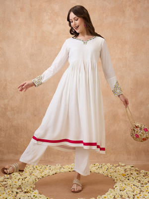 Globus Women Kurta Pant Set