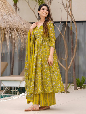 Trijal Fab Women Kurta Palazzo Dupatta Set