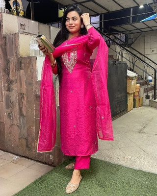jnnat fashion Embroidered Kurta, Trouser/Pant & Dupatta Set
