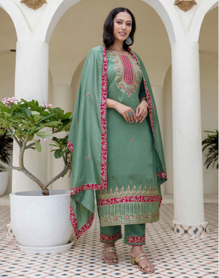 Skylee Women Kurta Pant Dupatta Set