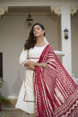 QUNEY Women Kurti Pant Dupatta Set