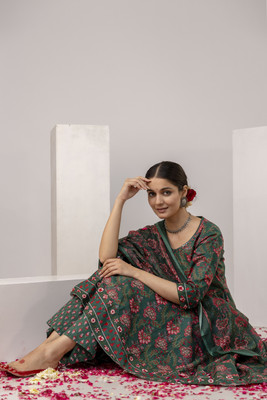 KIMAYRA Women Kurta Palazzo Attached Dupatta Set