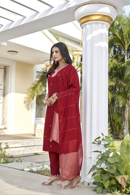 Valam Enterprise Women Kurti Dupatta Set