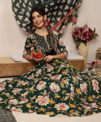 KIMAYRA Women Kurta Palazzo Attached Dupatta Set