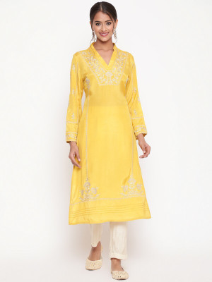 SAVI Women Kurti Pant Set
