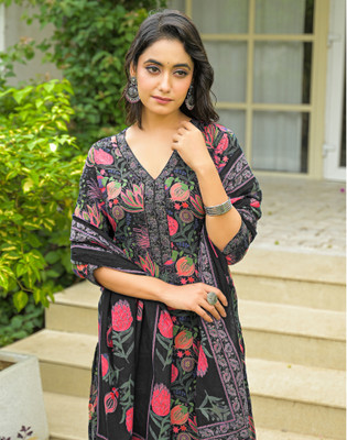 Skylee Women Kurta Pant Dupatta Set