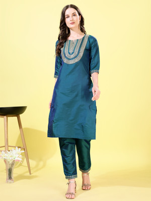 AYUKTA INTERNATIONAL Women Kurti Pant Set