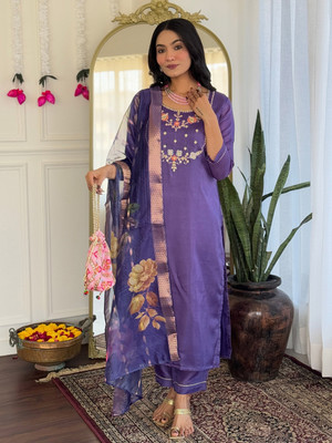 PAYA FAISHION Solid Kurta, Trouser/Pant & Dupatta Set