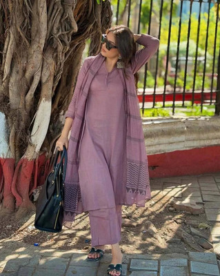 PILUDI Women Kurti Pant Dupatta Set